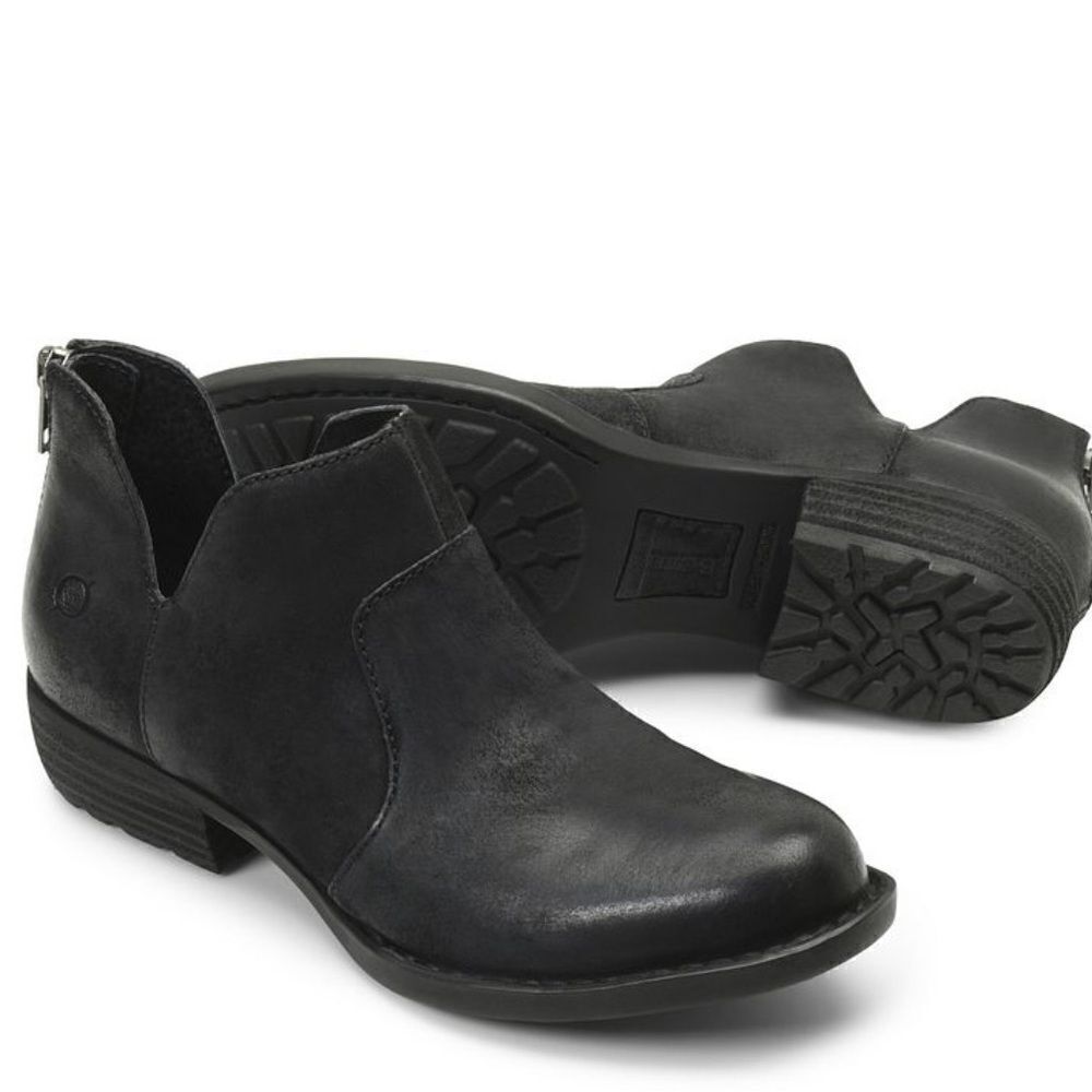 NWT Born Kerri Booties